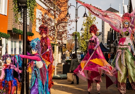 Op hoge stelten, springstelten & vanaf de grond..