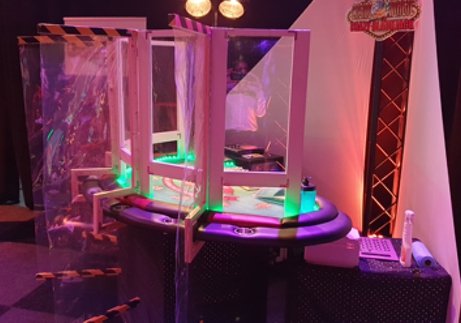 Gasten zitten gescheiden