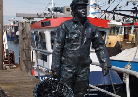 Een replica van het beeld in Yerseke..